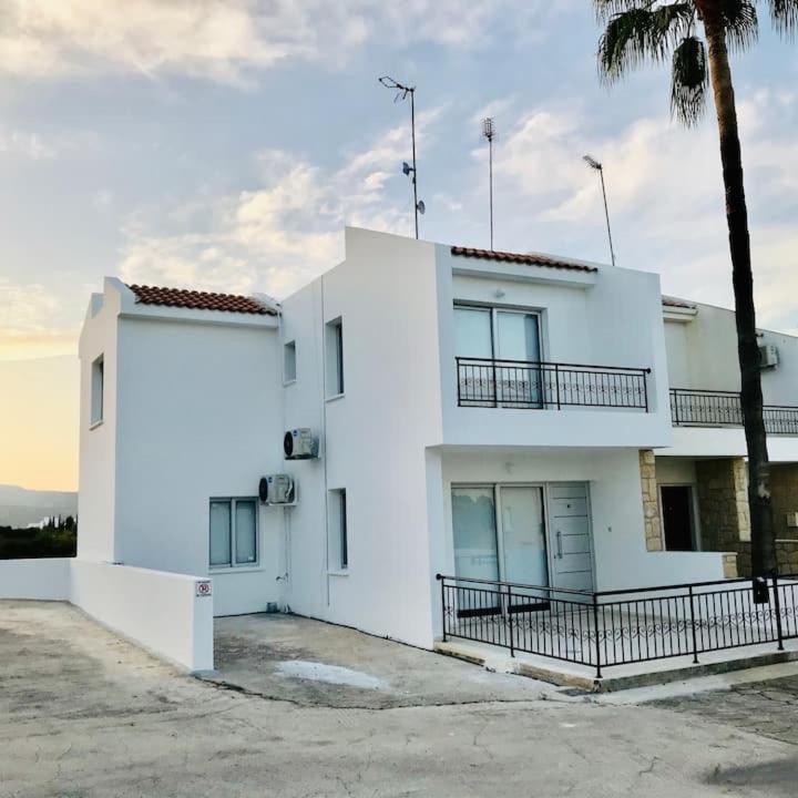 El Sueno Apartment Lachi Luaran gambar